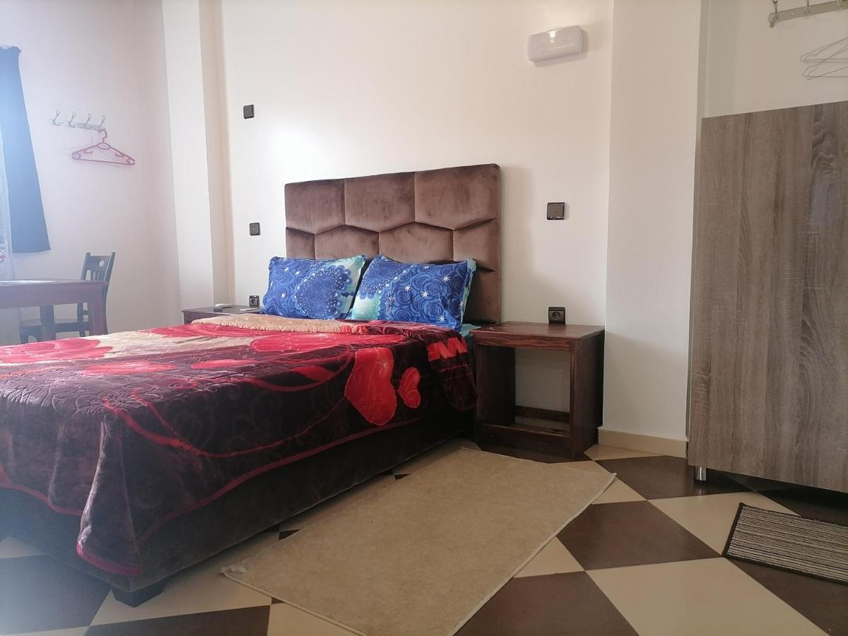 Zellaka Hotel & Cafe Kourigha Dış mekan fotoğraf